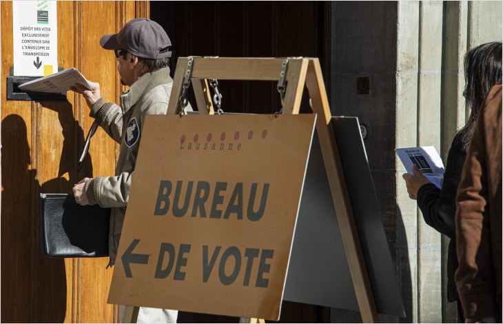 L’État reconduit et renforce la mise en place d’un 
dispositif destiné à offrir aux élues et élus une 
première orientation dans l’exercice de leur mandat.