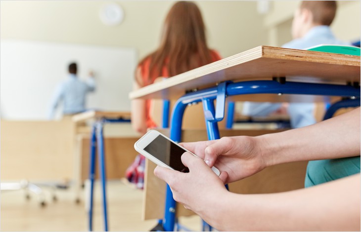 Usage des téléphones portables au secondaire II: cadrer plutôt qu’interdire